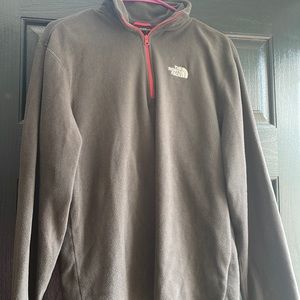 Light weight North Face pullover